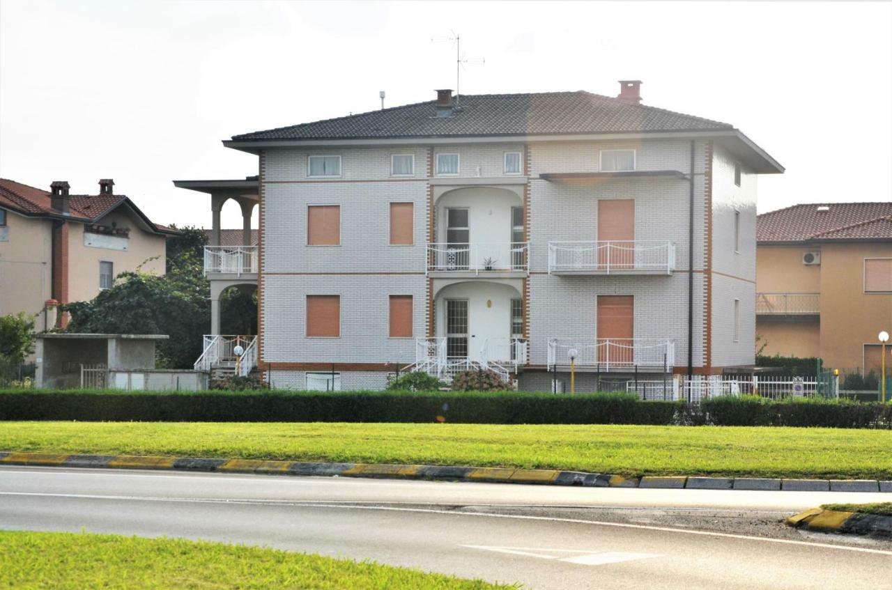 Villa Giulia Bonate Sotto Esterno foto